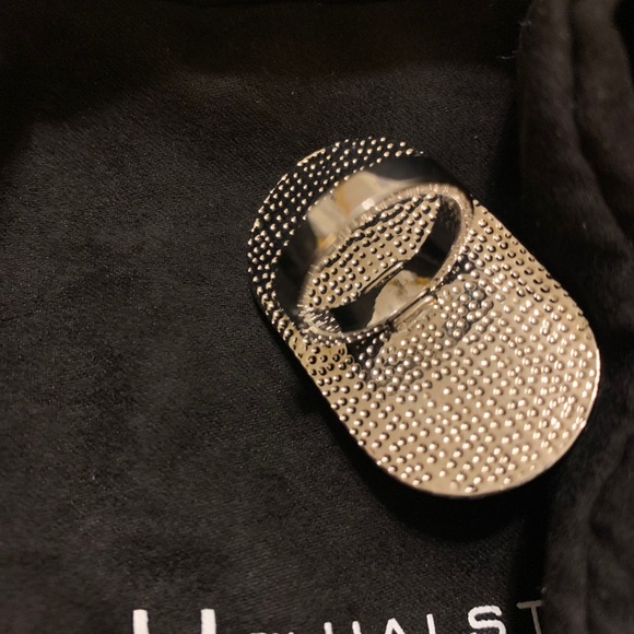 Cabochon Ring - Picture 8 of 9